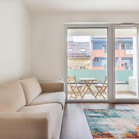 Bacso Apartment *